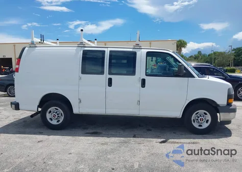 2020 GMC Savana Cargo Rwd 2500 Regular Wheelbase Work Van z USA, uszkodzony, nr VIN 1GTW7AFG3L1182341